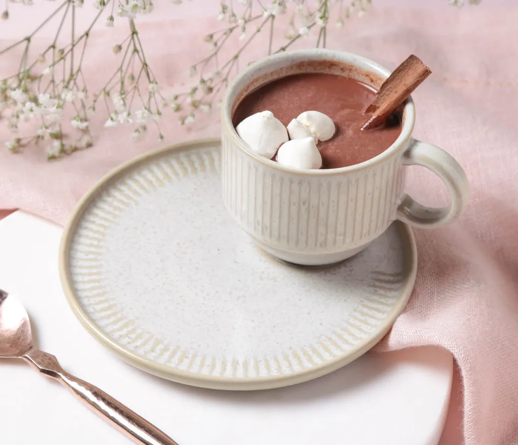 Conjunto com 6 Xícaras de Chá Empilhável com 6 Pires Linhas Latte 230ml