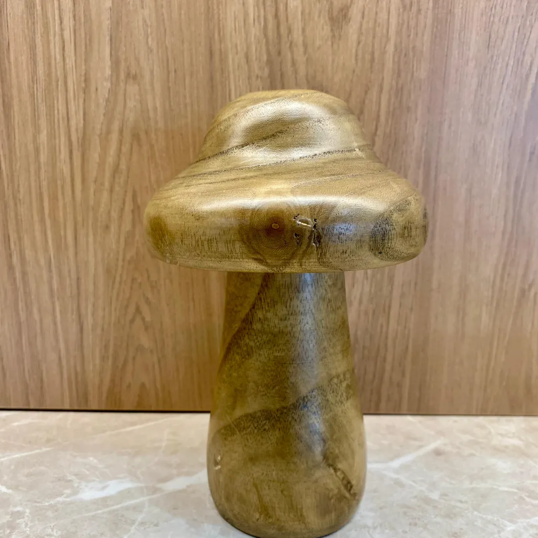Escultura de Cogumelo em Madeira 