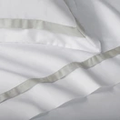 Jogo de cama Queen 300 fios Cetim Vercelli Branco/Nebia - imagem 5