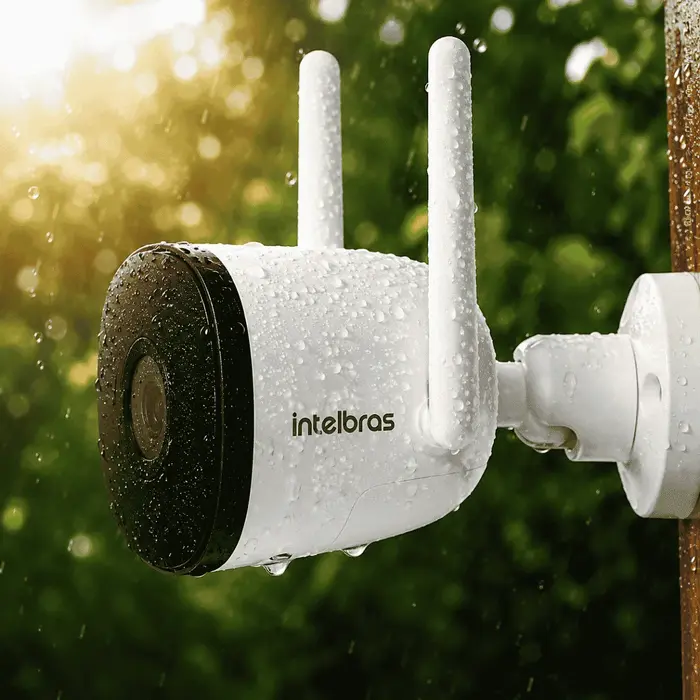 Câmera Segurança Wi-Fi Intelbras Mibo iM5 SC Full HD 1080p Externa IP67 Visão Noturna Áudio E Microfone