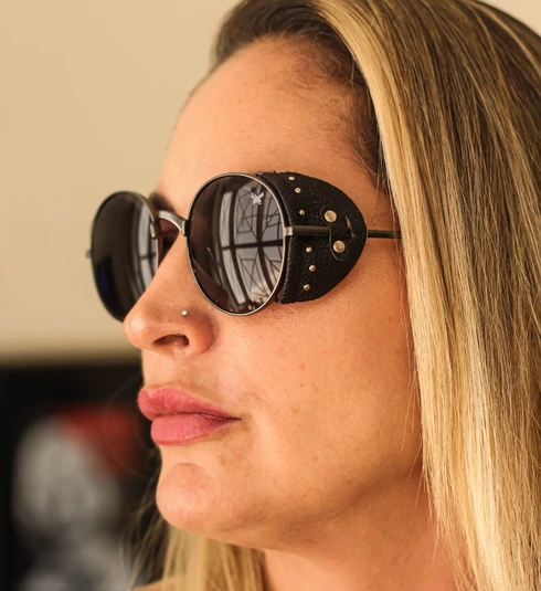 Óculos de Sol Feminino Modelo Alok Girl Black | Butterfly Eyewear