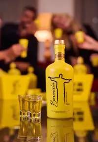 Copinho de Shot Vidro 50ml – Bananinha Carioca - imagem 1