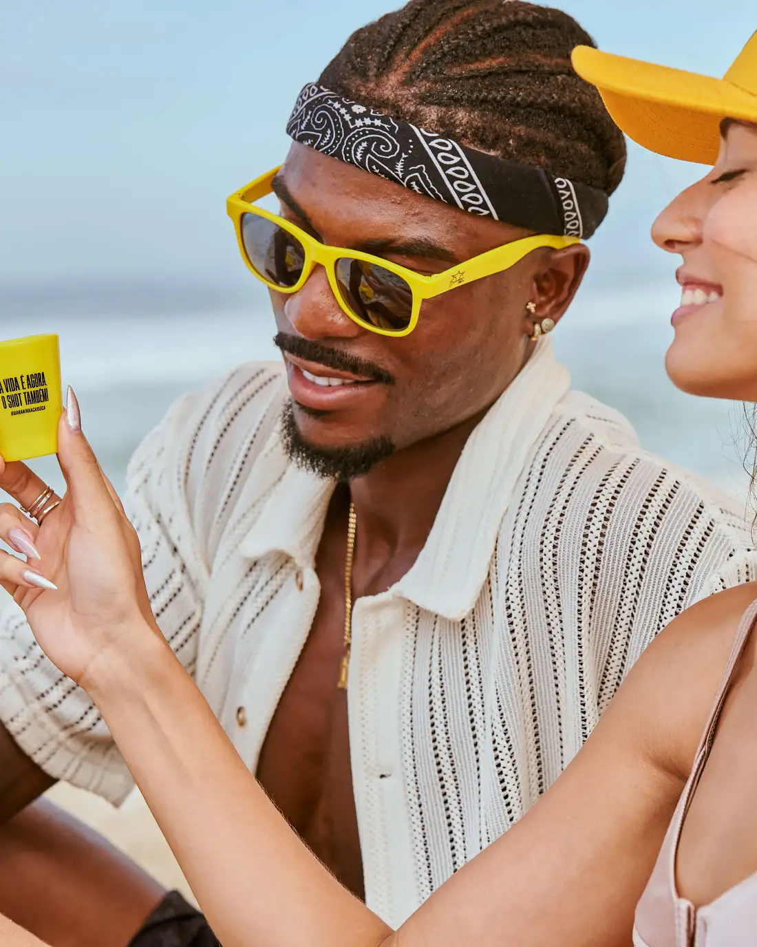 Óculos de Sol Amarelo - Bananinha Carioca