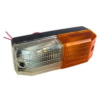 LANTERNA DIANTEIRA VALTRA BM85 BM100 BM120 BM125 31540700 - imagem 1