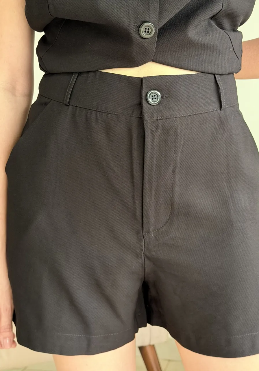 Short Ayla