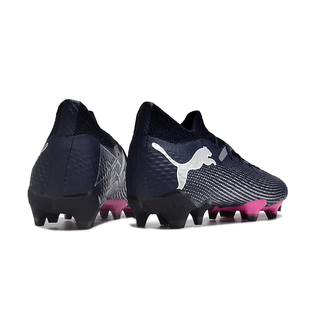 Chuteira Campo Puma Future 7 FG Preta e Rosa