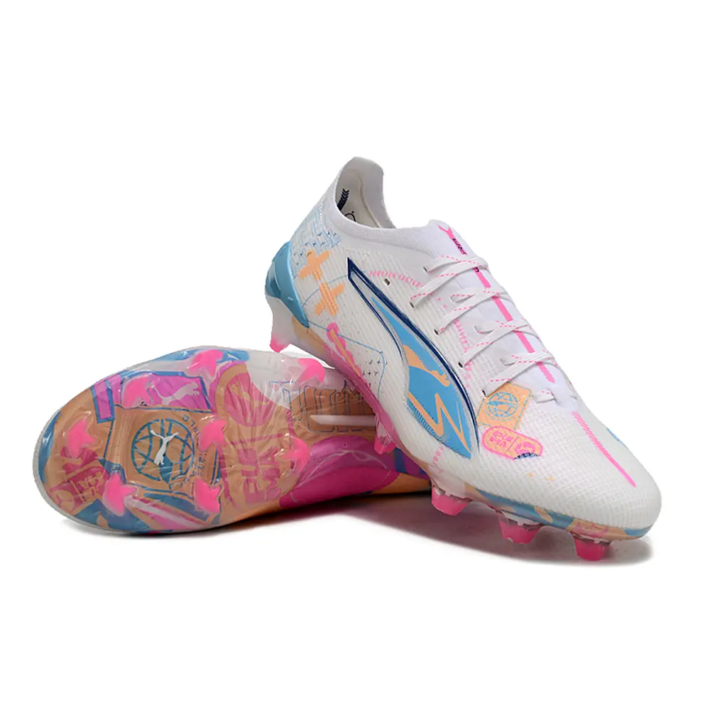 Chuteira Campo Puma Ultra 5 Ultimate FG Branca, Azul e Rosa