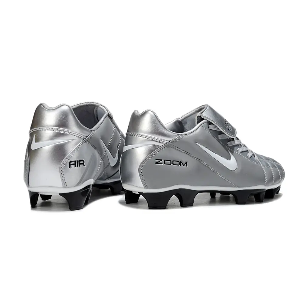 Chuteira Campo Nike Total 90 FG Cinza e Branco