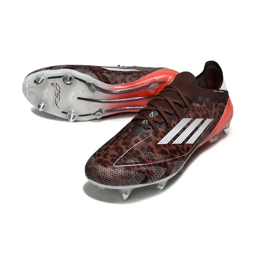 Chuteira Campo Adidas F50 Ponta de Aluminio Marrom, Branco e Vermelho