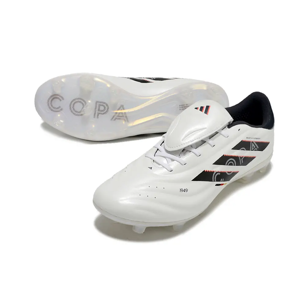 Chuteira Campo Adidas Copa Pure II Elite FG Branca e Preta