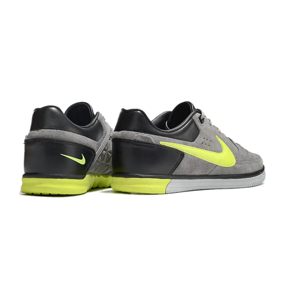 Chuteira Nike 5 StreetGato IC | Desempenho e Estilo