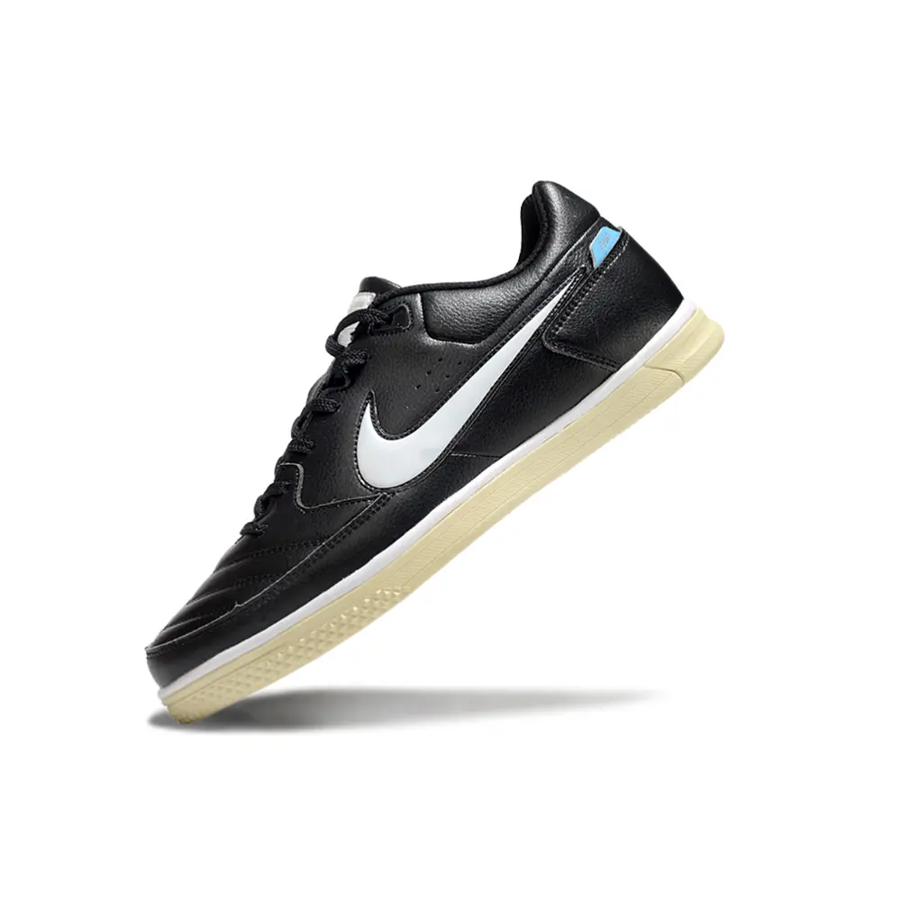 Chuteira Futsal Nike 5 StreetGato | Estilo discreto