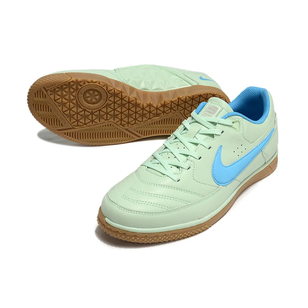 Chuteira Futsal Nike 5 Street Gato IC | Design moderno