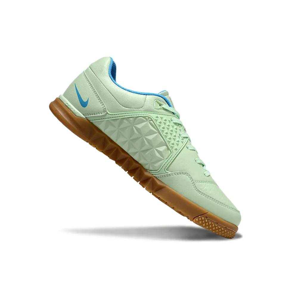 Chuteira Futsal Nike 5 Street Gato IC | Design moderno