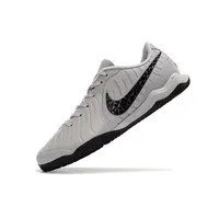 Chuteira Nike Tiempo Legend 10 IC | Prata e Preto Desempenho - imagem 5