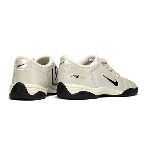 Chuteira Futsal Nike Total 90 IC Creme e Preto