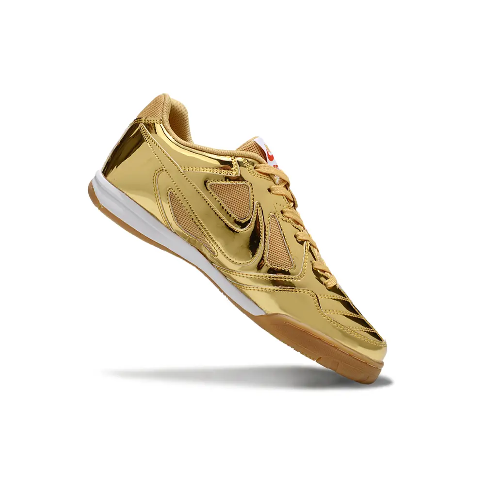Chuteira Futsal Supreme Nike SB Dourado | Luxo e Performance