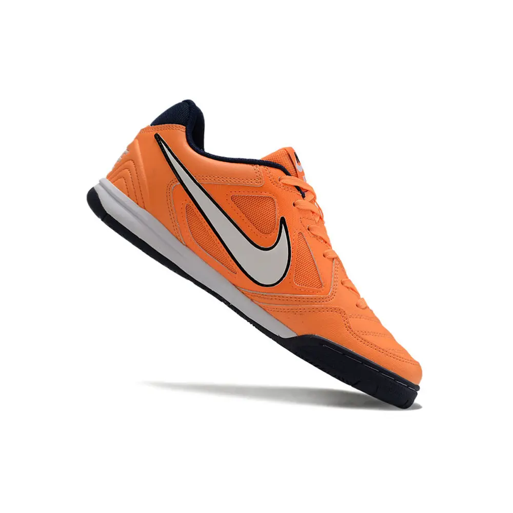 Chuteira Futsal Nike SB Gato IC | Colaboração Supreme