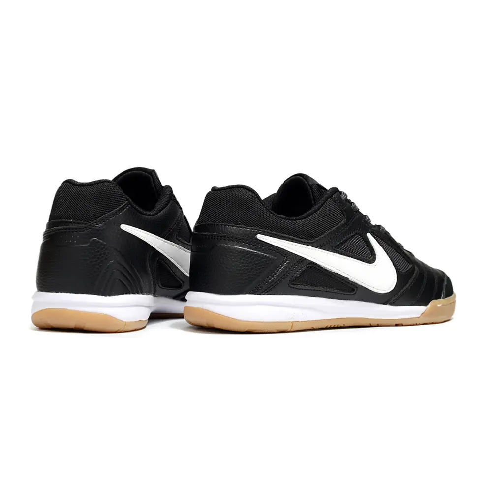 Chuteira Futsal Supreme Nike SB | Estilo e Performance