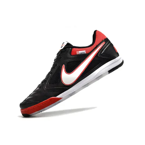 Chuteira Futsal Supreme x Nike SB Gato IC Preta, Branca e Vermelha