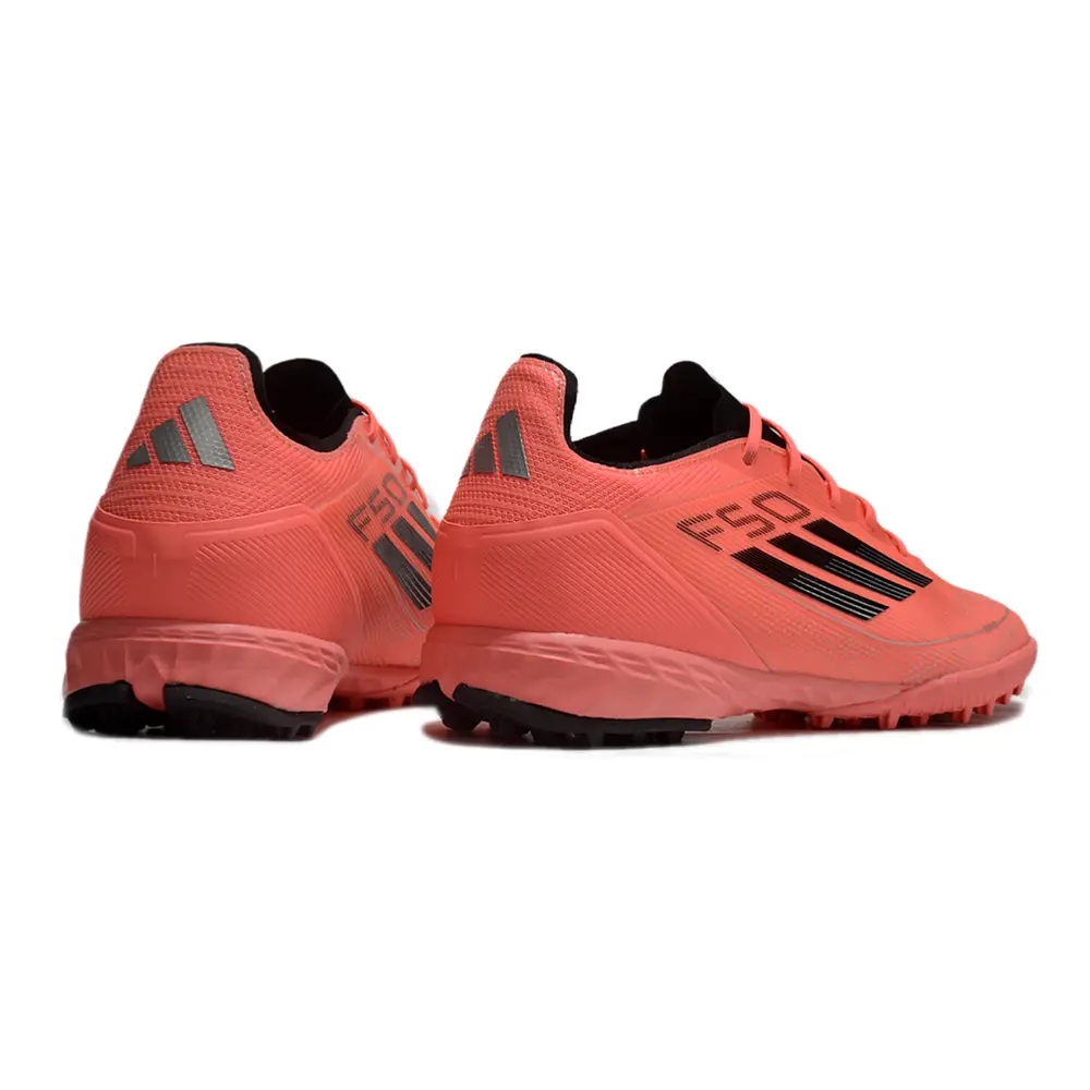 Chuteira F50 TF Vermelho | Velocidade e Estilo