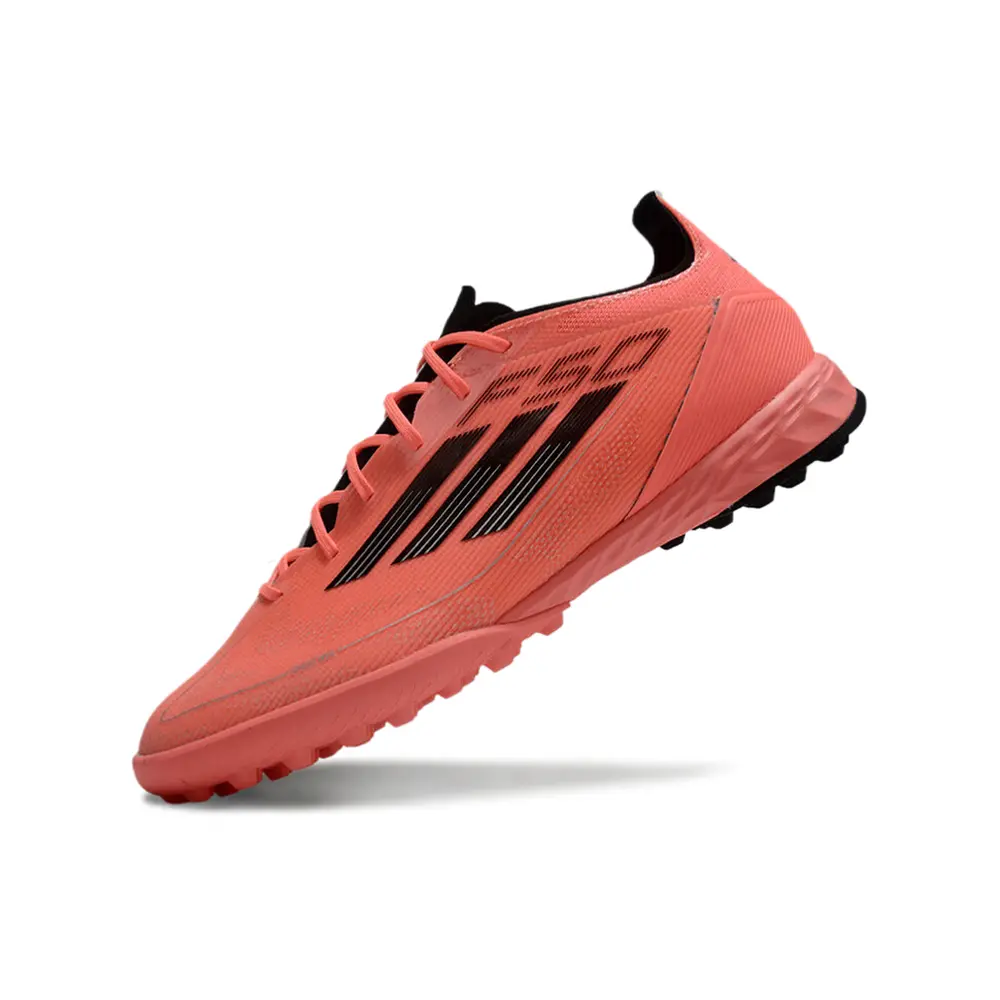 Chuteira F50 TF Vermelho | Velocidade e Estilo