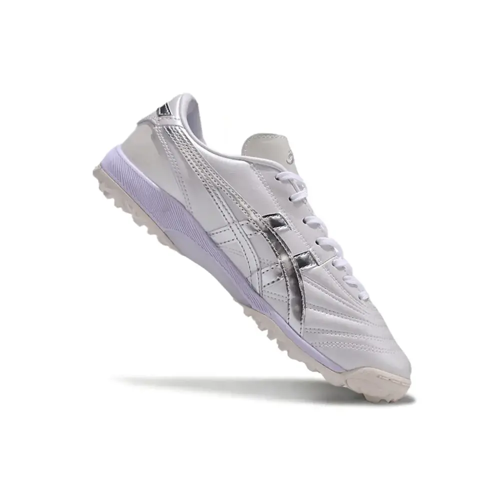 Chuteira Society Asics TF | Performance e Design