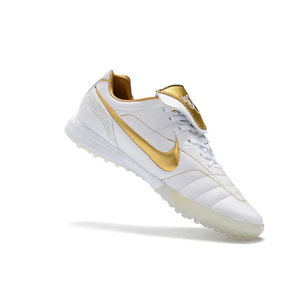 Chuteira Nike Retrô | Estilo e Desempenho