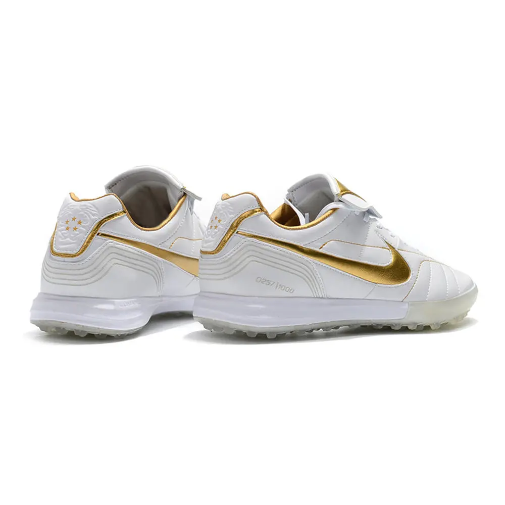 Chuteira Nike Retrô | Estilo e Desempenho