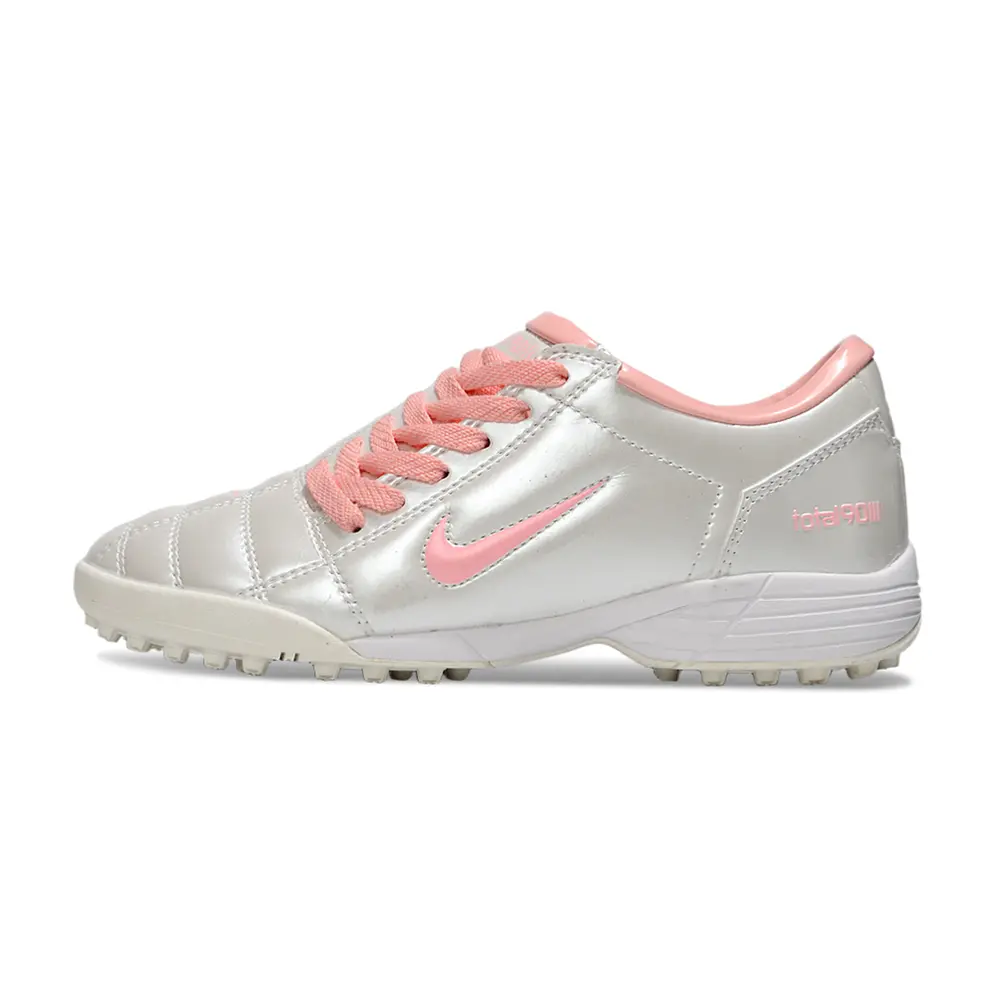 Chuteira Society Nike Total 90 TF Branco e Rosa | Leveza