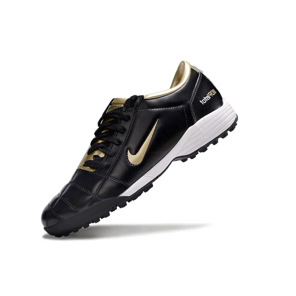 Chuteira Nike Total 90 TF - Desempenho e estilo