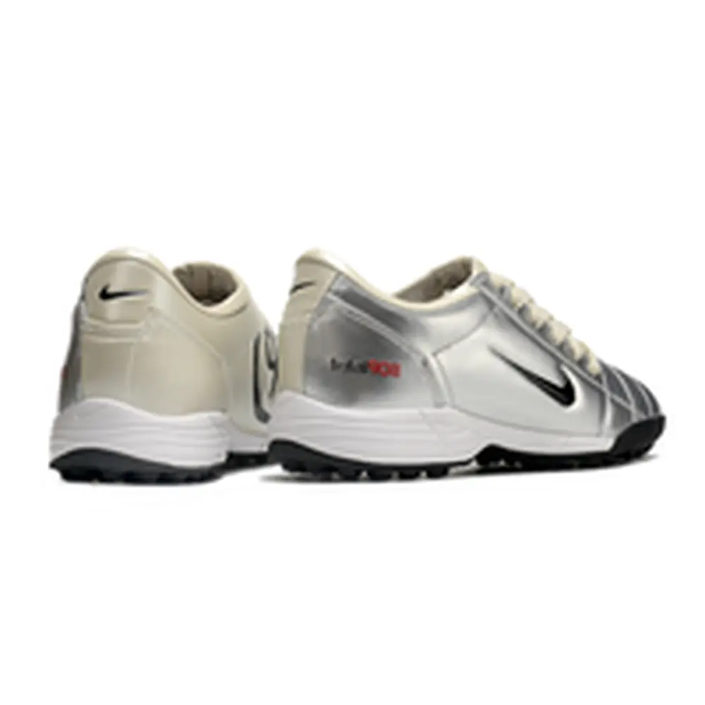 Chuteira Society Nike Total 90 TF | Prata e Creme Sofisticado