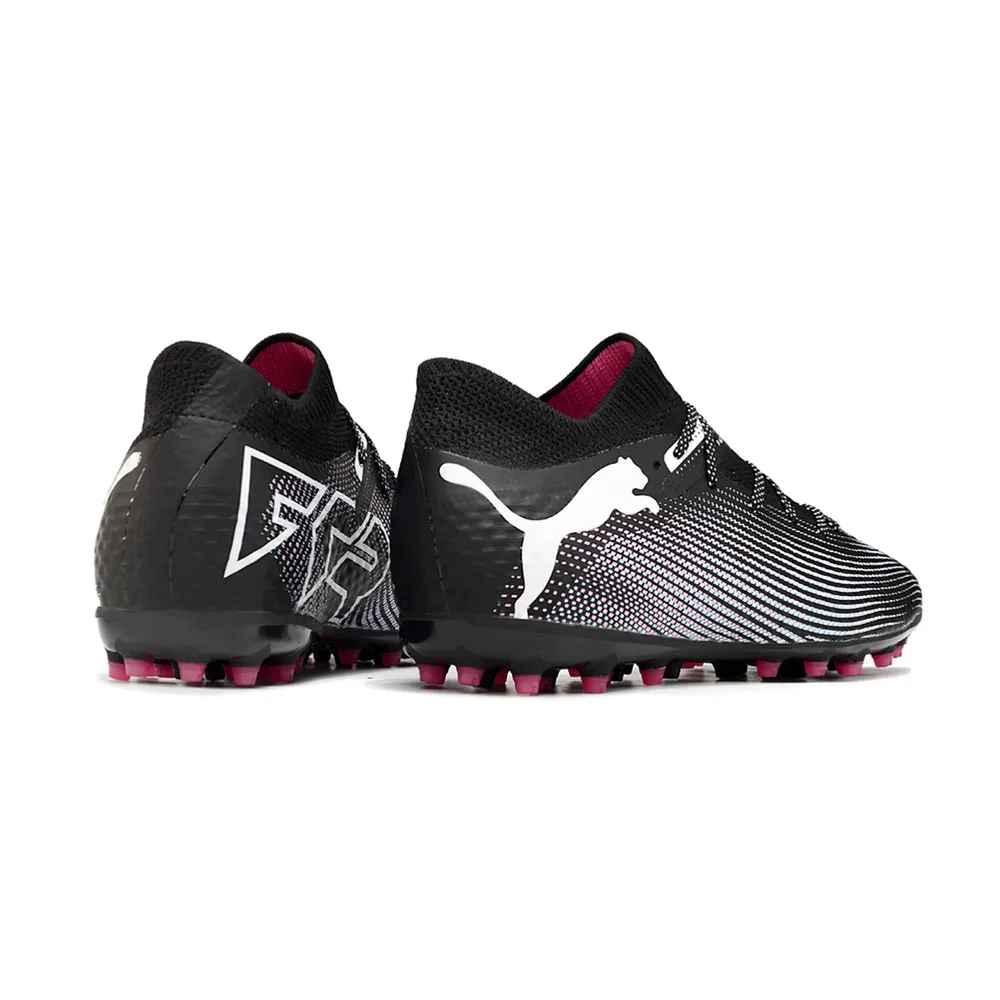 Chuteira Society Puma Future 7 MG | Desempenho dinâmico