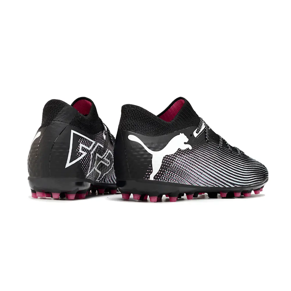 Chuteira Society Puma Future 7 MG | Desempenho dinâmico