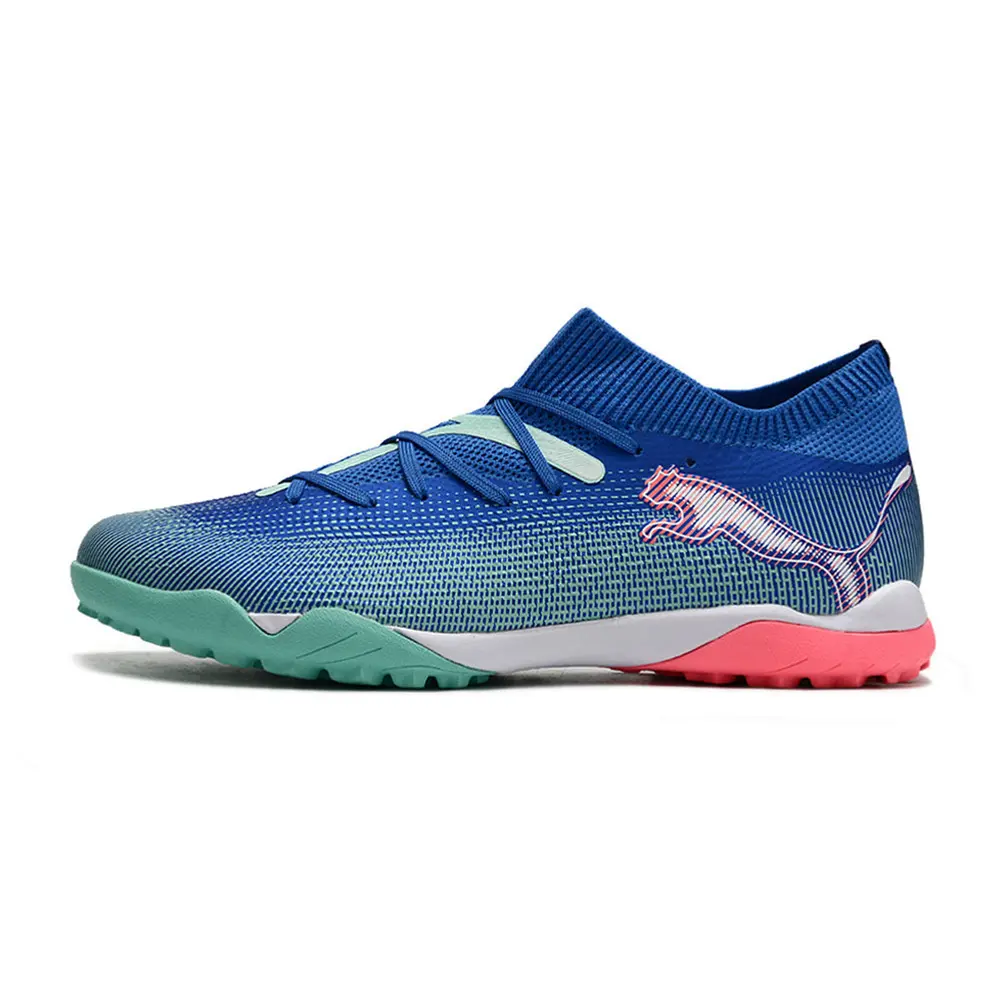 Chuteira Society Puma Future 7 TF - Azul e Rosa Vibrante