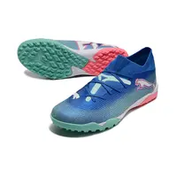 Chuteira Society Puma Future 7 TF - Azul e Rosa Vibrante - imagem 3