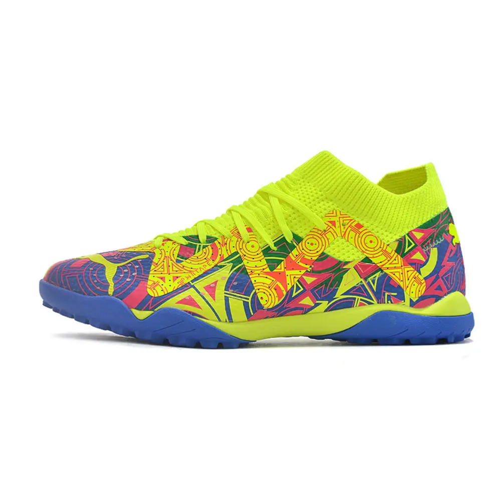 Chuteira Society Puma Future Ultimate TF – Verde, Rosa, Azul
