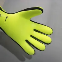 Luva de Goleiro Nike Mercurial Touch Elite | Proteção Total - imagem 3