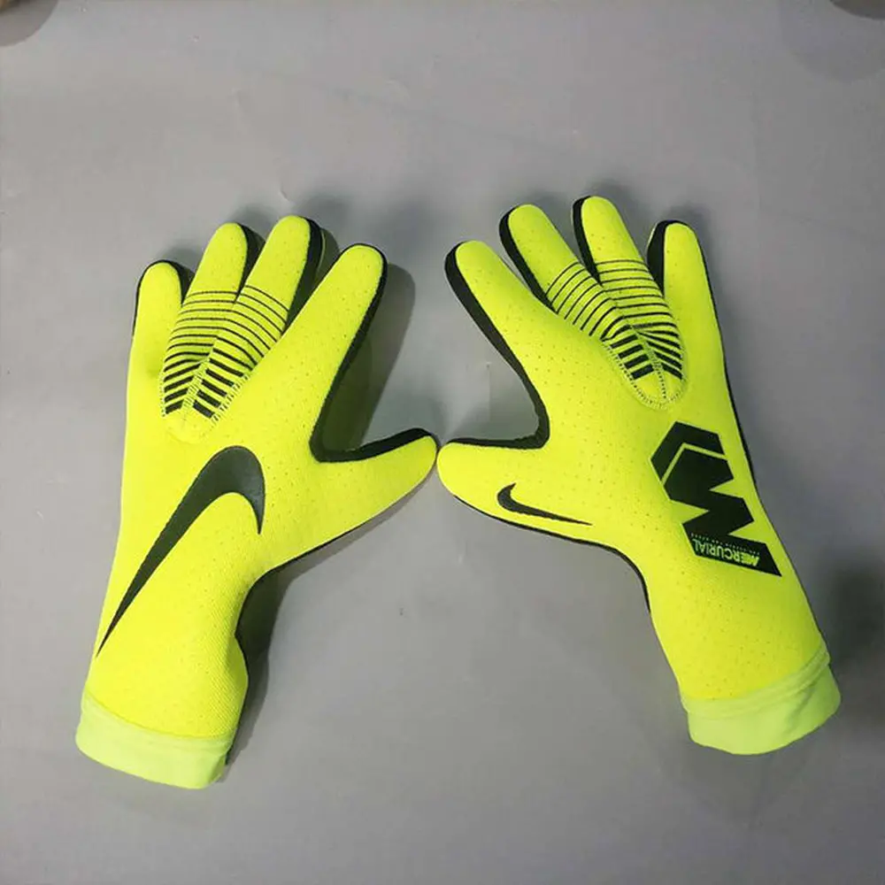 Luva de Goleiro Nike Mercurial Touch Elite | Proteção Total