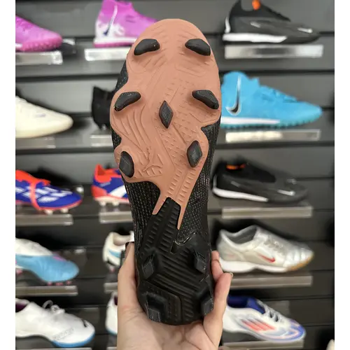 Chuteira Campo Puma Future 7 Preta e Bronze - Pronta Entrega