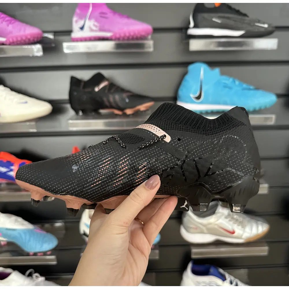 Chuteira Campo Puma Future 7 | Preta e Bronze