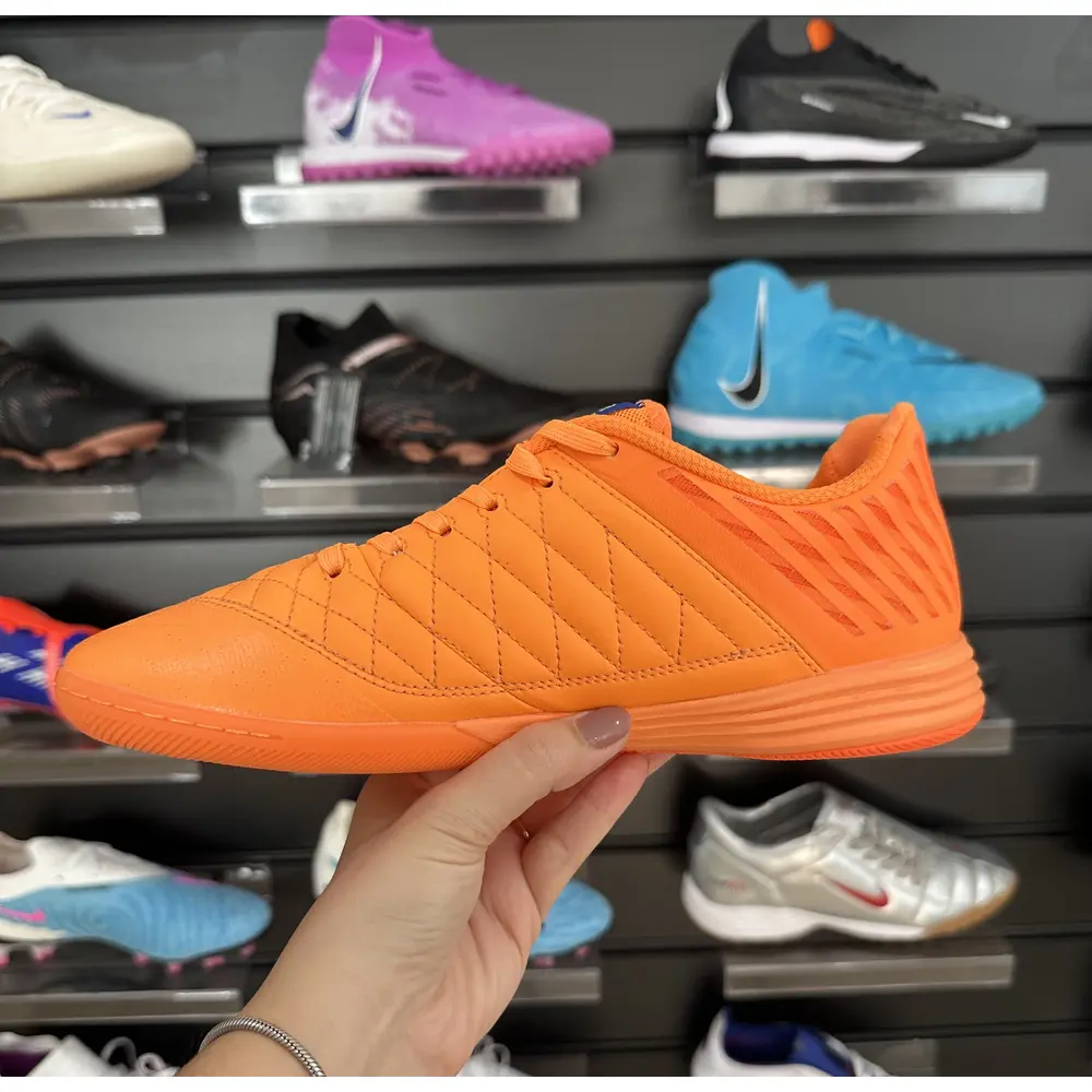 Chuteira Futsal Nike | Tecnologia Lunar e Conforto Máximo