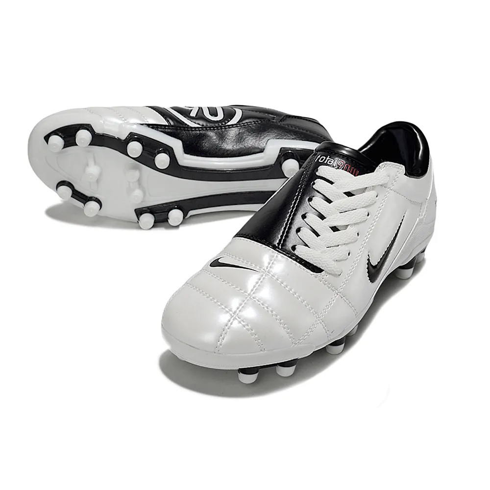 Chuteira Campo Nike Total 90 FG | Branco e Preto