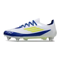 Chuteira Adidas F50 | Velocidade e tração máxima - imagem 1