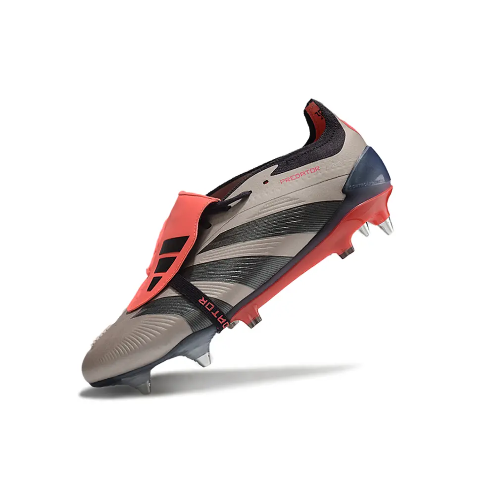 Chuteira Campo Adidas Predator | Controle e Estilo