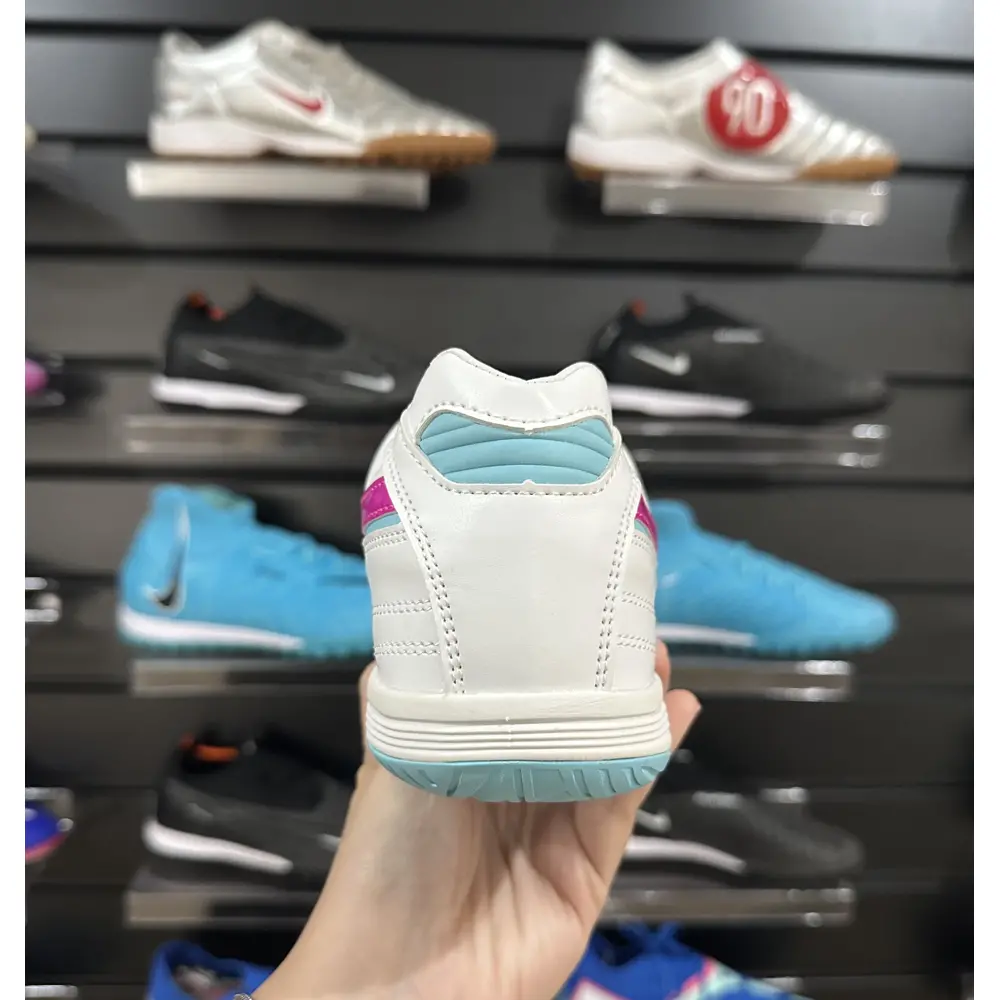 Chuteira Futsal Mizuno Morelia Sala IC