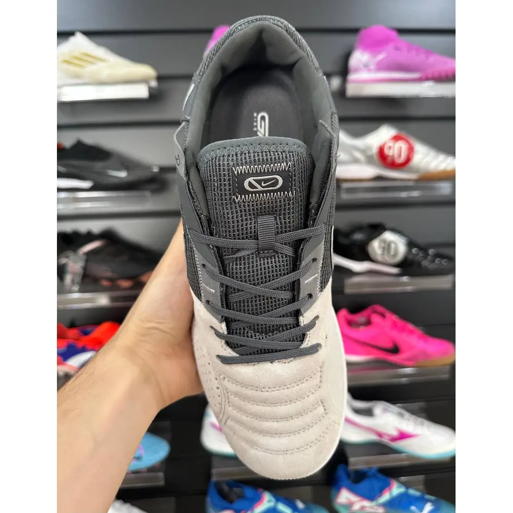 Chuteira Futsal Nike | Street Gato IC Cinza