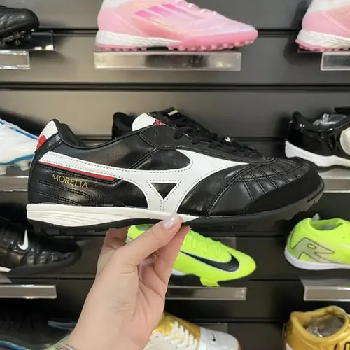 Chuteira Society Mizuno Morelia Sala Japan TF Preta e Branca - Pronta Entrega