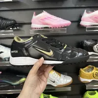 Chuteira Society Nike Total 90 TF Dourada e Preta - Pronta Entrega - imagem 1