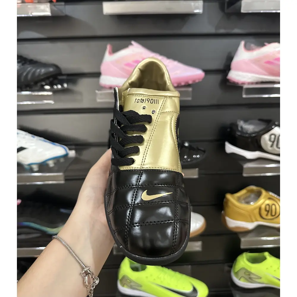 Chuteira Society Nike Total 90 TF Dourada e Preta - Pronta Entrega